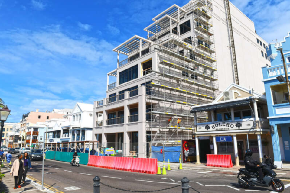 Lowered pass rates announced for work-permit English tests